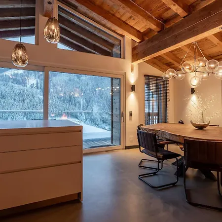 Exquisite Contemporary Chalet Recently Completed Apartment Grobming