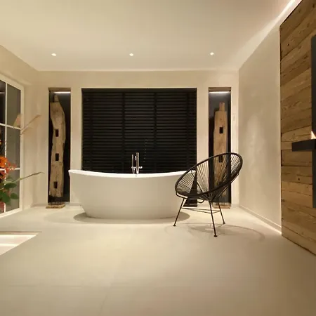 Exquisite Contemporary Chalet Recently Completed Apartment