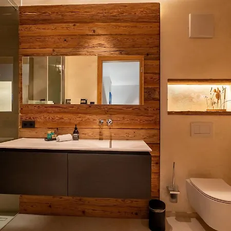 Exquisite Contemporary Chalet Recently Completed Apartment *