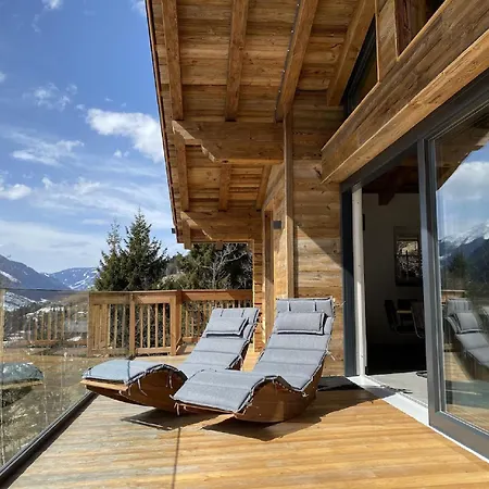 Exquisite Contemporary Chalet Recently Completed * Grobming