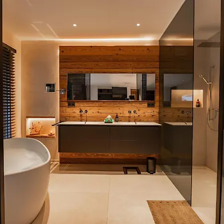 Apartment Exquisite Contemporary Chalet Recently Completed