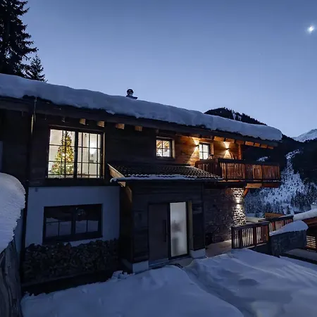 Exquisite Contemporary Chalet Recently Completed * Grobming